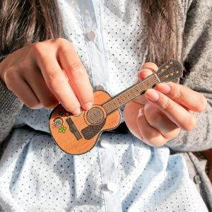 Guitar Cloth Nail File, Hobbies & Toys, Music & Media, Music Accessories on  Carousell